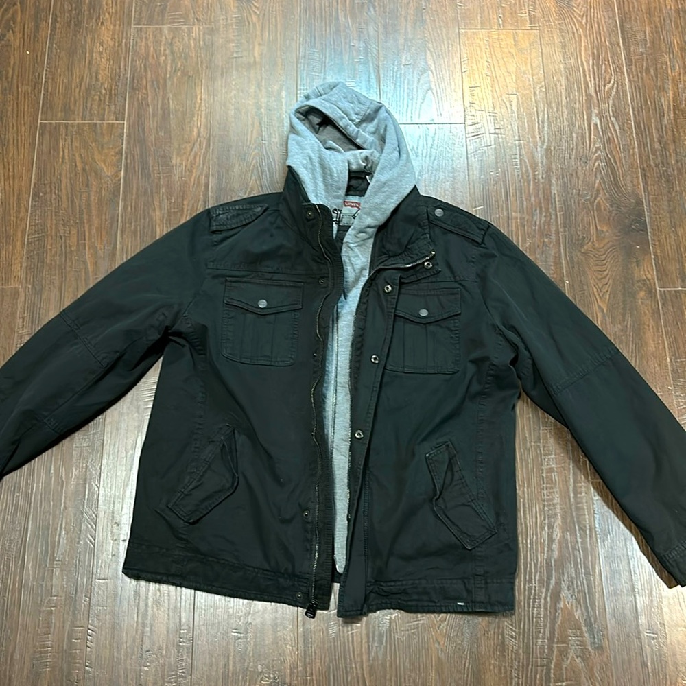 Men’s Levi coat size large